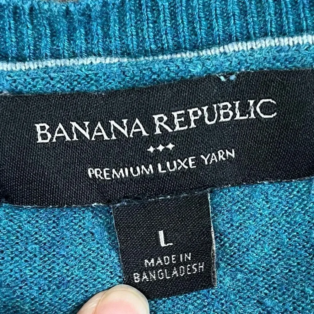 Banana Republic Premium Luxe Yarn Men’s Turquoise V-Neck Sweater L